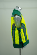 VEST AT GREEN